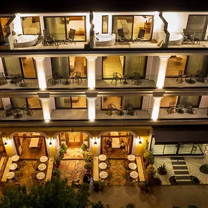 Ansira Aparthotel